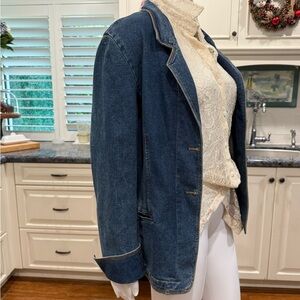 Womyn Indigo Denim Jacket